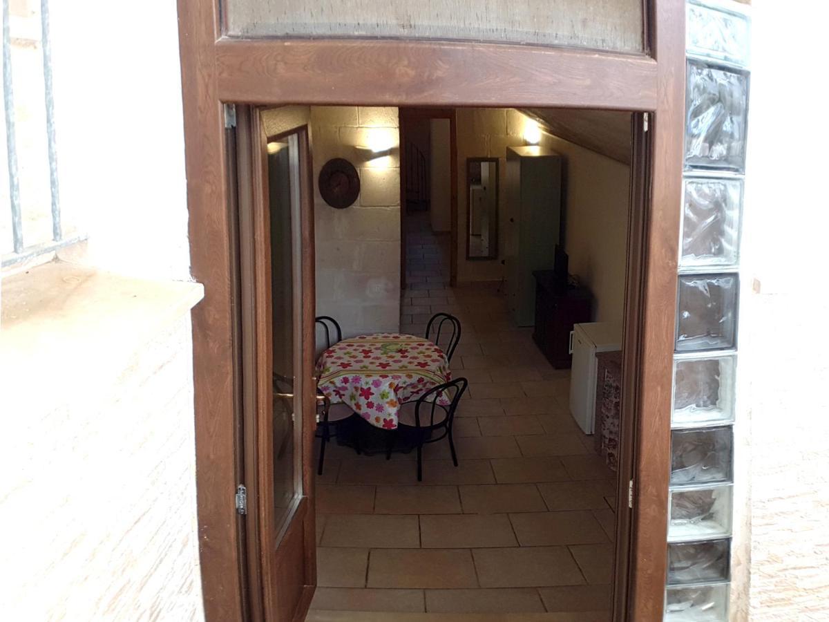 Oikia Vacanze Uggiano La Chiesa Casa Dante Zewnętrze zdjęcie
