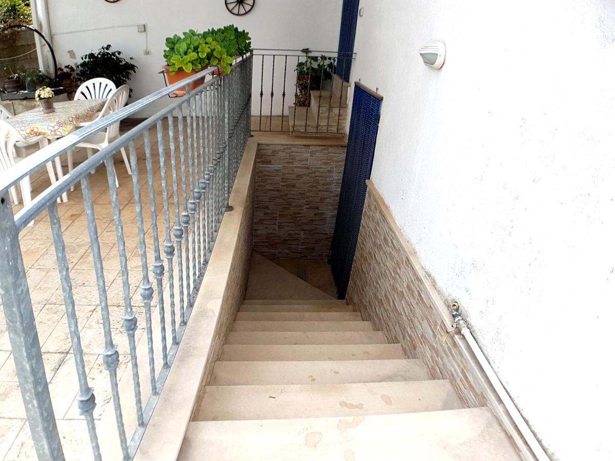 Oikia Vacanze Uggiano La Chiesa Casa Dante Zewnętrze zdjęcie