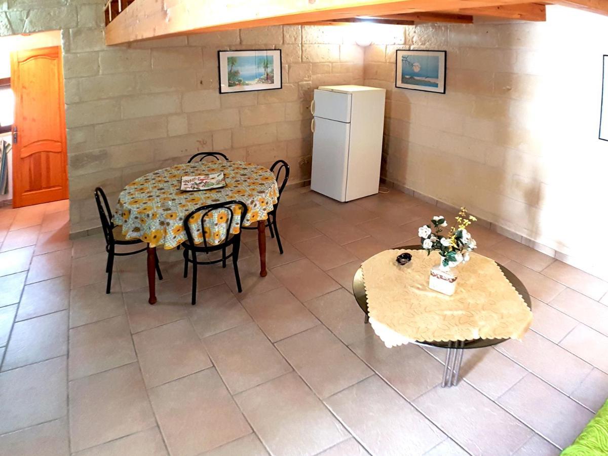 Oikia Vacanze Uggiano La Chiesa Casa Dante Zewnętrze zdjęcie