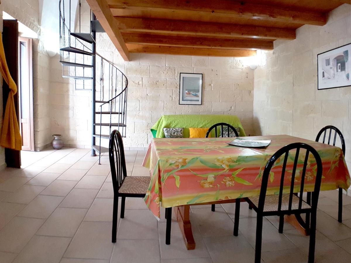 Oikia Vacanze Uggiano La Chiesa Casa Dante Zewnętrze zdjęcie